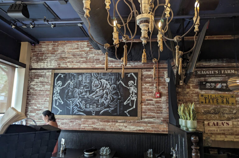 dire wolf tavern salem ma interior 6 768x509
