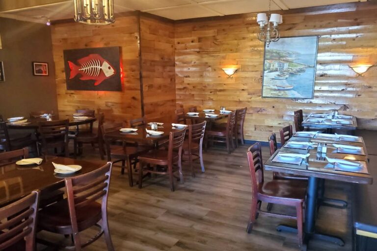 red fish grill morehead city nc interior 1 768x512