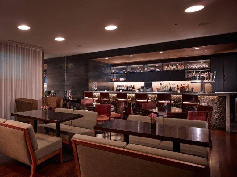 tanta cocina peruana chicago il interior 10 768x573