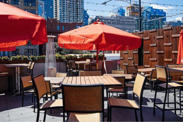tanta cocina peruana chicago il rooftop 2 768x512