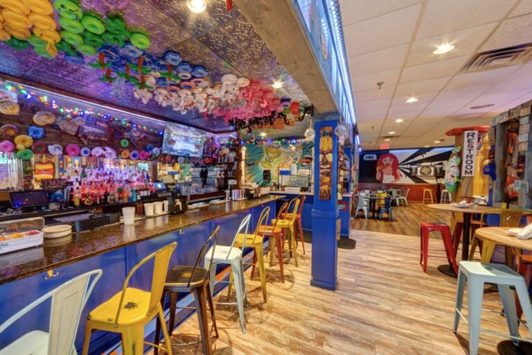 bonefish harrys beverly ma interior 7 768x512