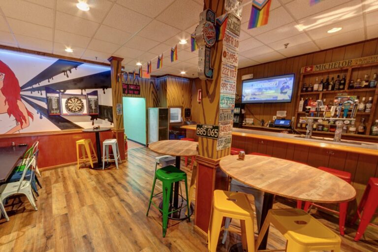 bonefish harrys beverly ma interior 9 768x512