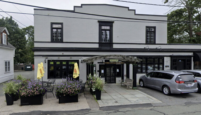 hale street tavern and oyster bar beverly ma exterior 2 768x439