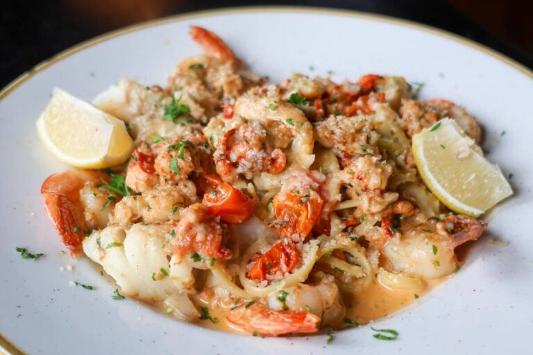 hale street tavern and oyster bar beverly ma food 11 768x512