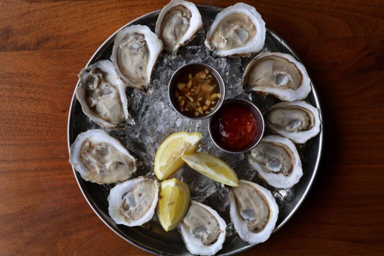 hale street tavern and oyster bar beverly ma food 4 768x512