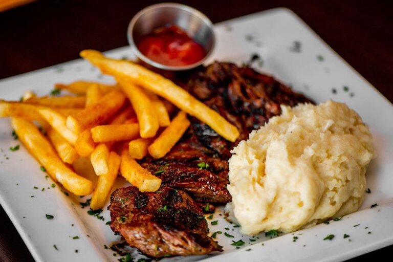 730 tavern kitchen and bar cambridge ma food 3 768x512