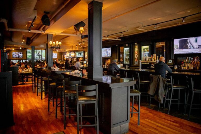 730 tavern kitchen and bar cambridge ma interior 5 768x512