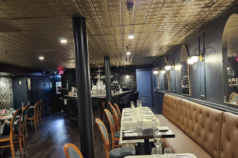 adelinas restaurant and bar chestnut hill philadelphia pa interior 6 1 768x512