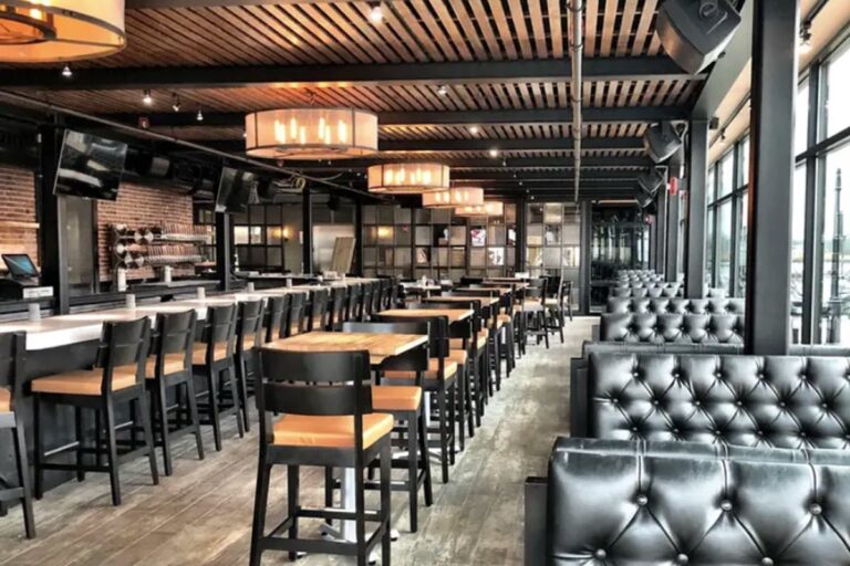 black cow newburyport ma interior 5 768x512