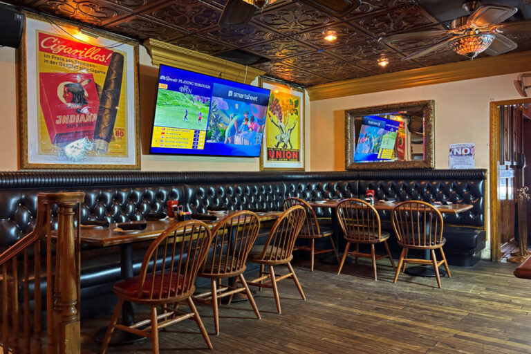 great american pub conshohocken pa interior 3 768x512