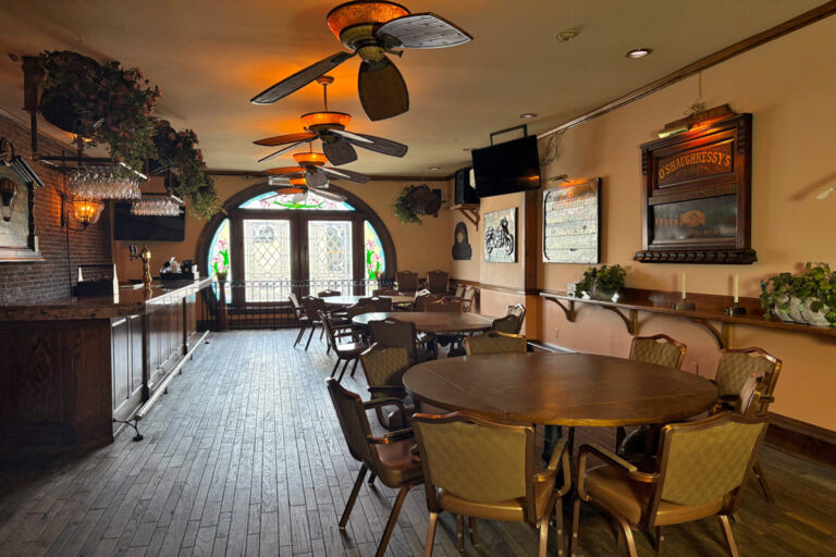 great american pub conshohocken pa interior 4 768x512