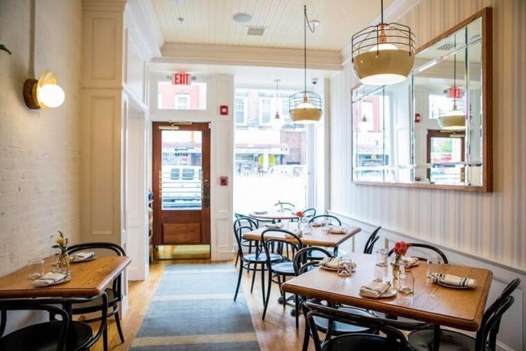 mathews food and drink jersey city nj interior 5 768x512