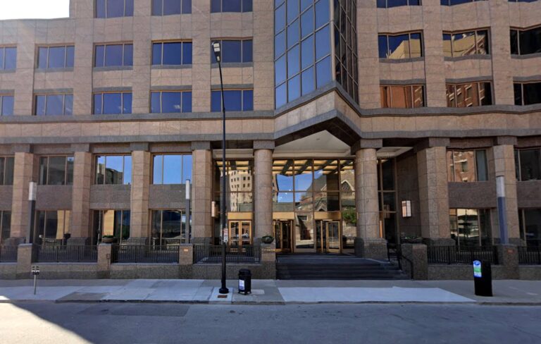 801 chophouse des moines ia exterior 1 768x488