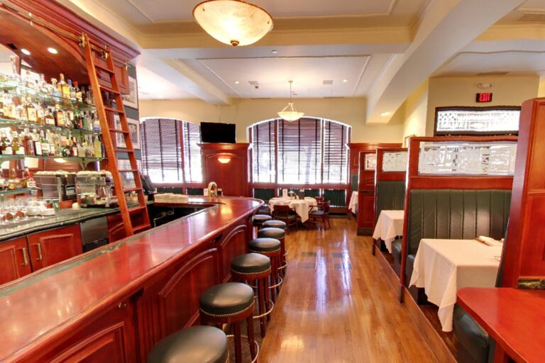 801 chophouse des moines ia interior 8 768x512