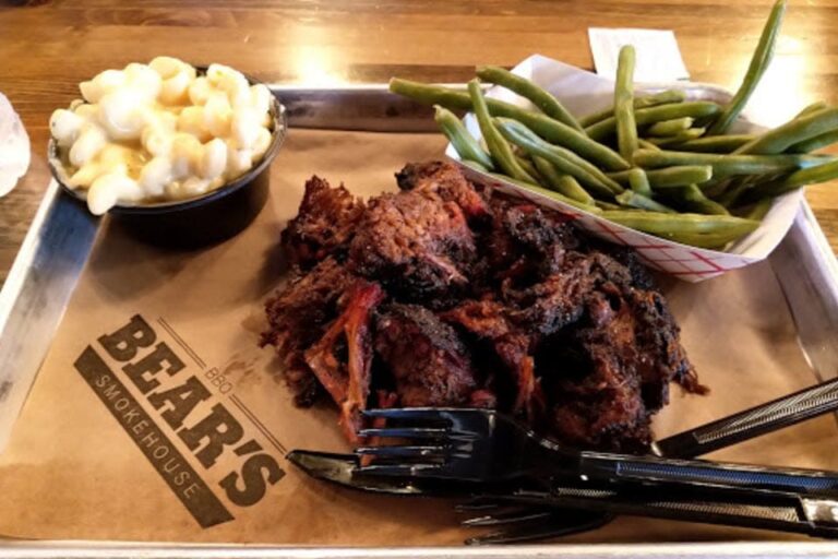 bears smokehouse hartford ct food 8 768x512