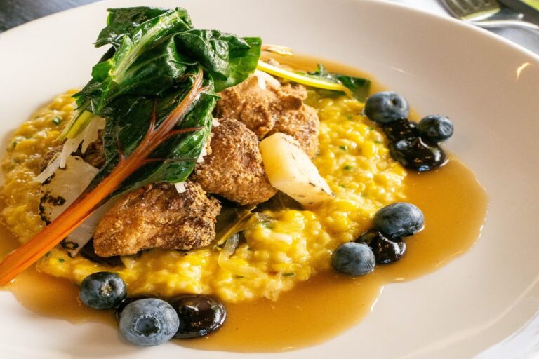 bucheron minneapolis mn food 7 768x512