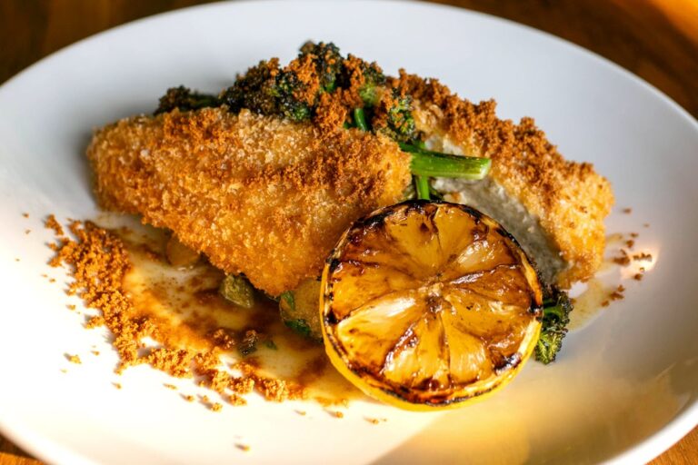 bucheron minneapolis mn food 9 768x512