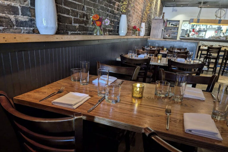 giulia restaurant cambridge ma interior 5 768x512