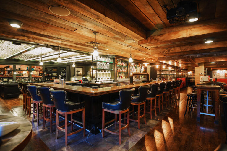 grafton street pub and grill cambridge ma interior 1 768x512