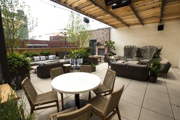 aba chicago il outside 2 1 768x512