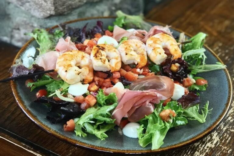 isaac newtons bar and restaurant newtown pa food 4 768x512