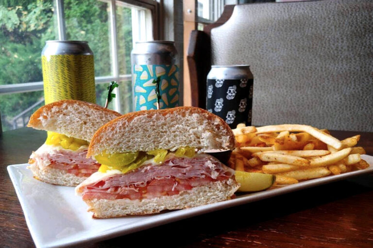 isaac newtons bar and restaurant newtown pa food 7 768x512