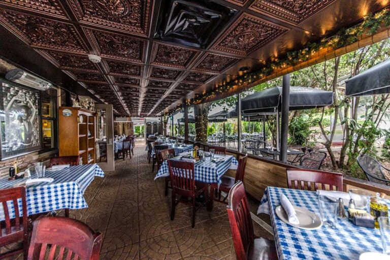 vecchia osteria newtown pa outside 3 768x512