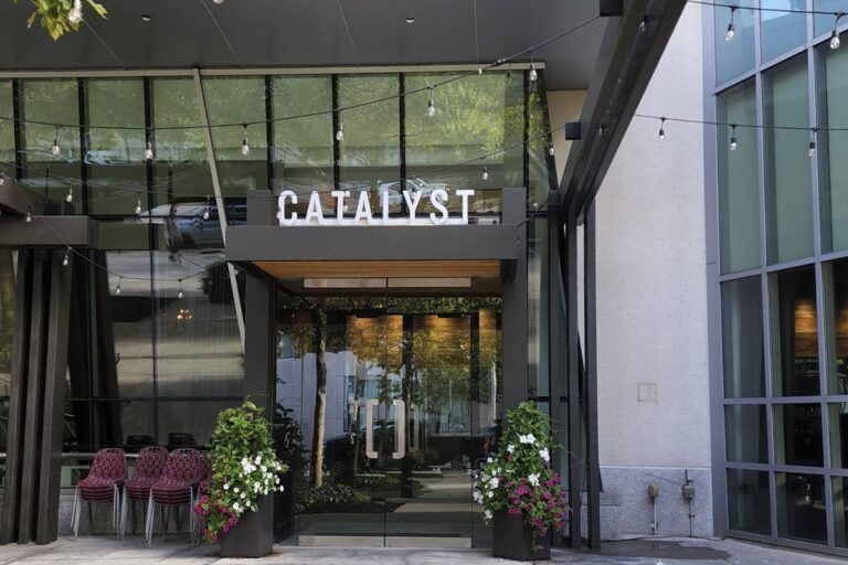 catalyst restaurant cambridge ma exterior 2 768x512