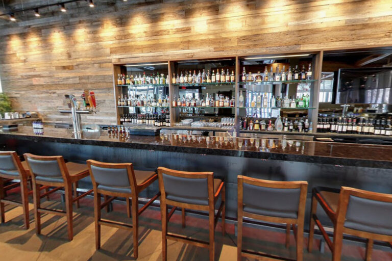 catalyst restaurant cambridge ma interior 5 768x512