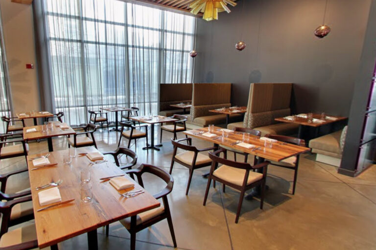 catalyst restaurant cambridge ma interior 7 768x512