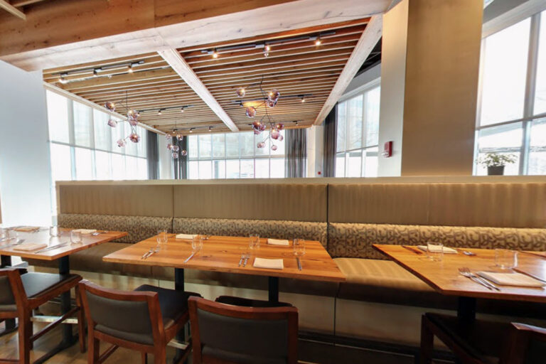 catalyst restaurant cambridge ma interior 8 768x512