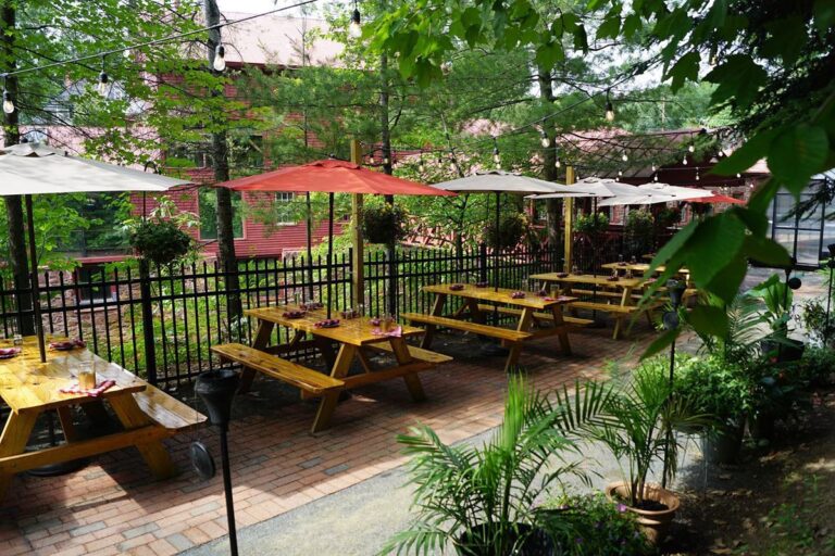 millwirghts restaurant simsbury ct outside 2 768x512