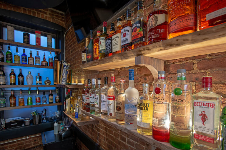 victorias tratta italiano new brunswick nj interior 8 768x512